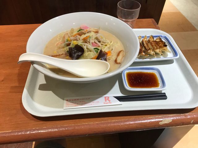 長崎ちゃんぽん麺2倍と餃子_リンガーハット アミュプラザ鹿児島店(Ringer Hut)