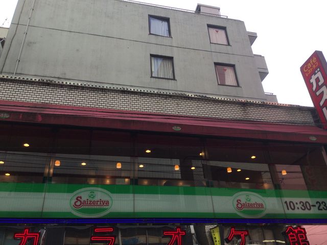 代々木駅_サイゼリヤ代々木駅前店