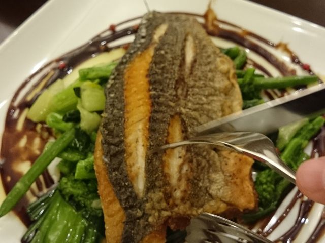 魚料理_カフェ プース