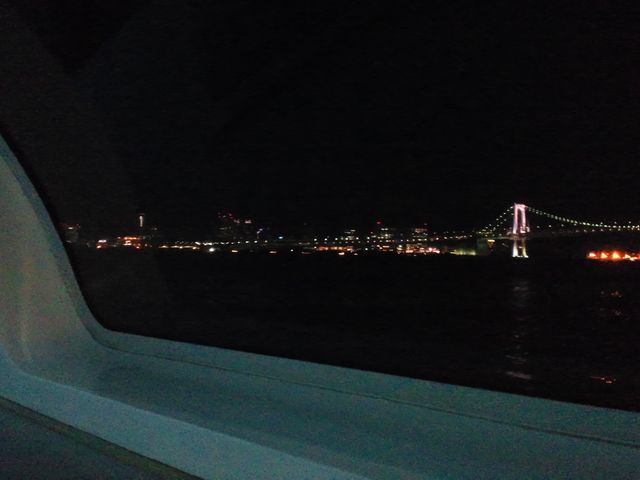 船から見える夜景が綺麗_JICOO The Floating Bar