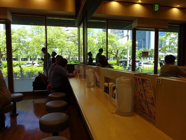 おしゃれな店内_リンガーハット 千葉海浜幕張店