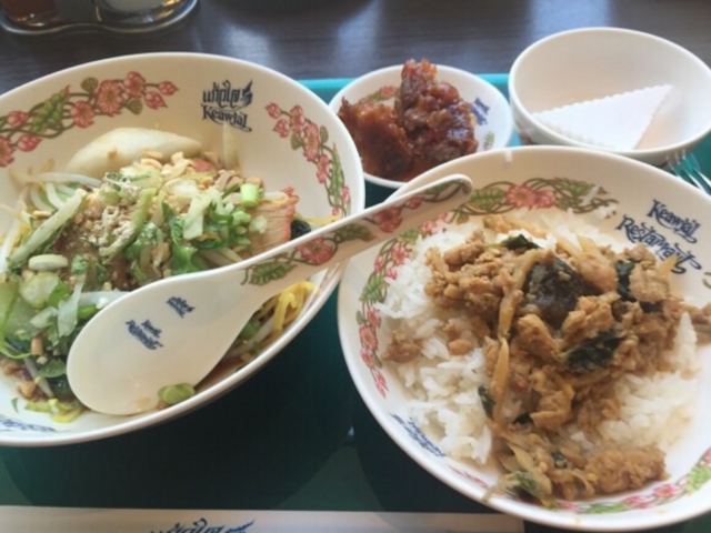 ラーメンセットです。_タイ国料理 ゲウチャイ 新宿店