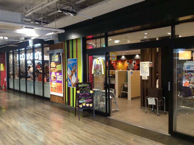 店頭_マクドナルド松戸駅前店(McDonald’s)