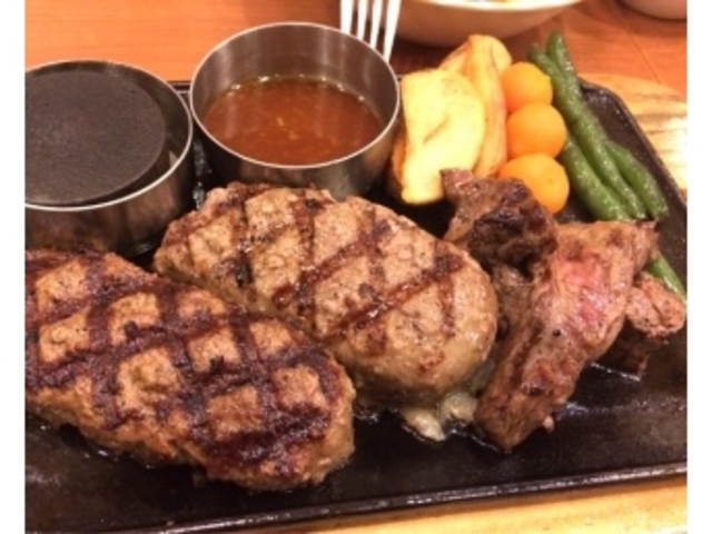 大俵ハンバーグ&カットステーキのプレートです!_ビッグボーイジャパン大袋店
