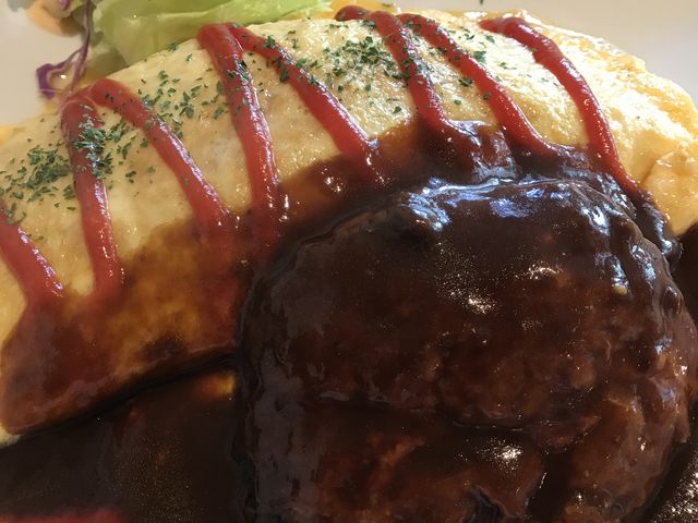オムライスとハンバーグ_おにおんとまと