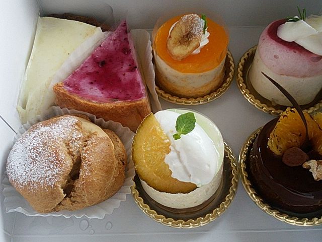 おまかせケーキ詰め合わせ(ネット予約で2500円)_蕎麦とワインと イベリスside