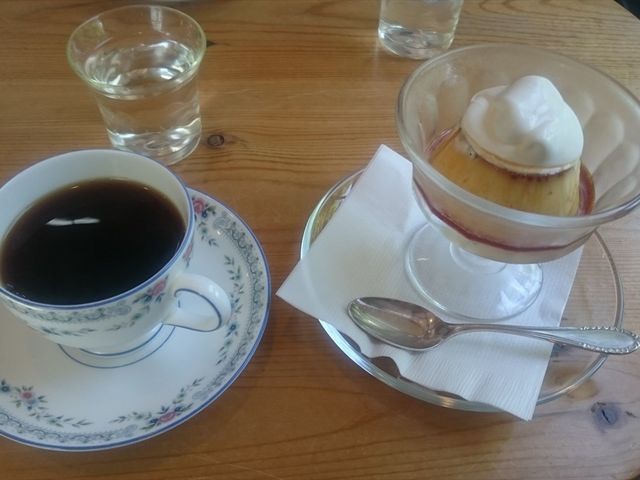 コーヒーと本日のスイーツ_Cafe ZAZA
