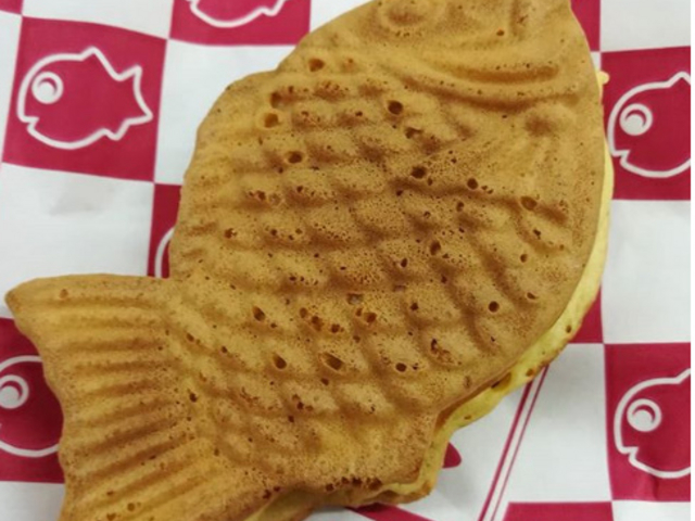 カマンベールたい焼き_横浜くりこ庵 松戸ボックスビル店