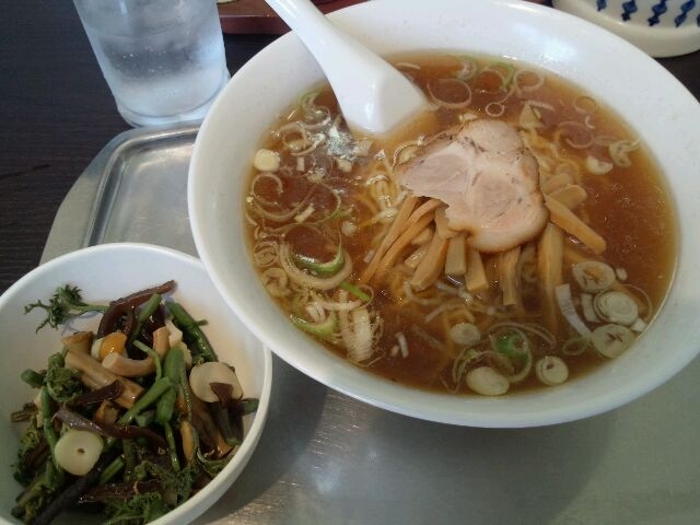 ラーメン(小)+山菜_大勝