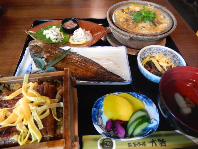 うなぎせいろ蒸しなどのセット_六騎