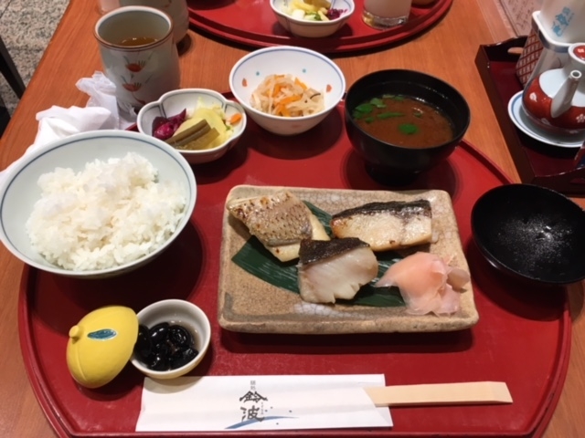 魚はもちろん小鉢もおいしい_鈴波 東京ミッドタウン店