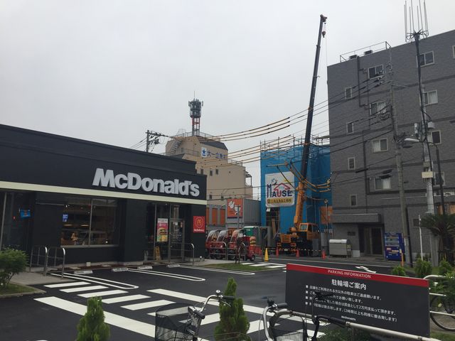 外観_マクドナルド 足立六町店