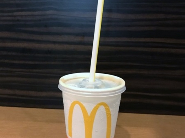 コーヒー_マクドナルド 品川インターシティ店