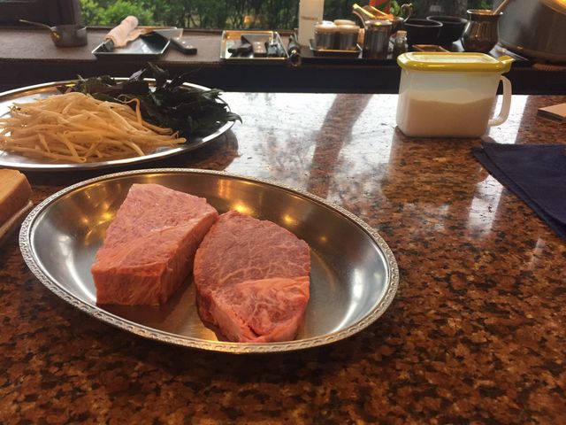 見ただけで美味しいのか分かるお肉_宮崎牛鉄板焼ステーキ ミヤチク