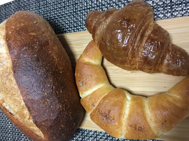 クロワッサンに塩パンなど_ポンパドウル 佐賀店