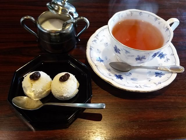 ココナッツハルワ_インドカレーのやかた ナーランダ
