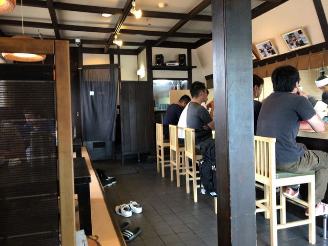 店内_麺屋 たけ井