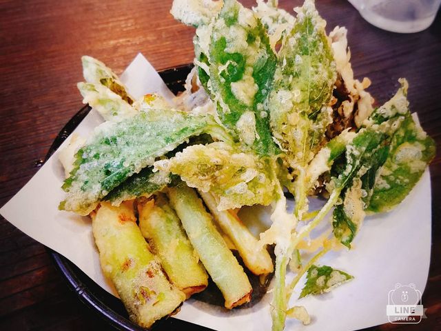 舞茸の三種天ぷら750円、サクサクです!_いづるや