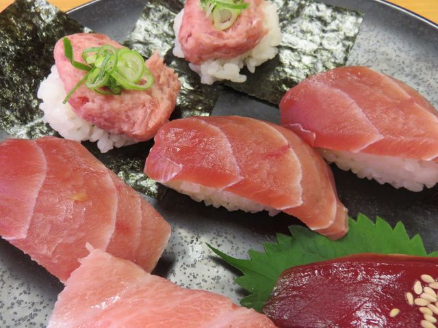 天然インド鮪7貫盛り_スシロー彦根安食店