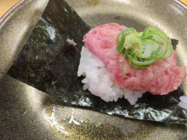 天然インド鮪7貫盛り_スシロー彦根安食店