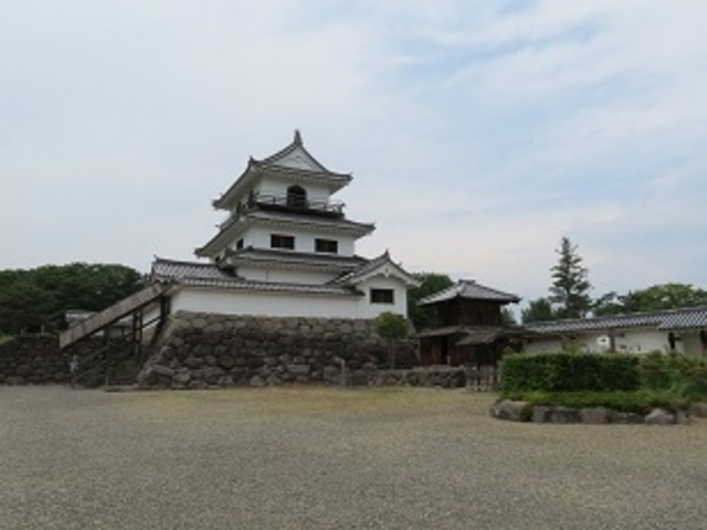益岡公園 白石城_益岡公園