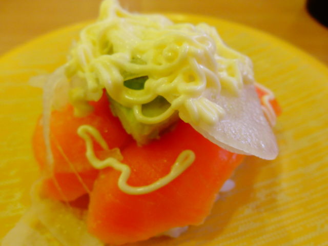 アボカドサーモン_かっぱ寿司 豊岡店