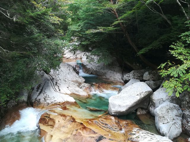 笹の滝入り口横の端からの風景_笹の滝