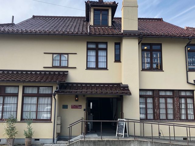 外観_アンドリュース記念館