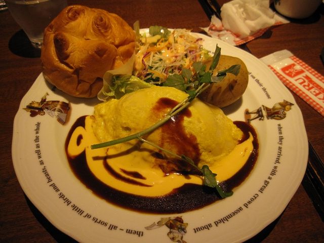 餅とチーズの入ったワンプレート_ラケル サンリブシティ小倉店