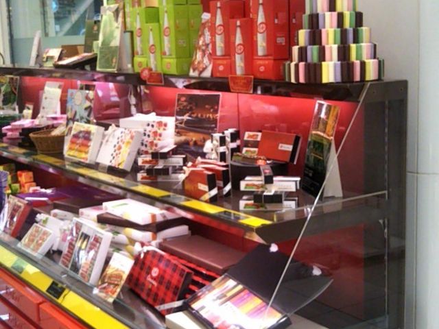 キットカット ショコラトリー 西武池袋店_キットカット ショコラトリー 西武池袋店