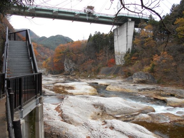 諏訪峡大橋