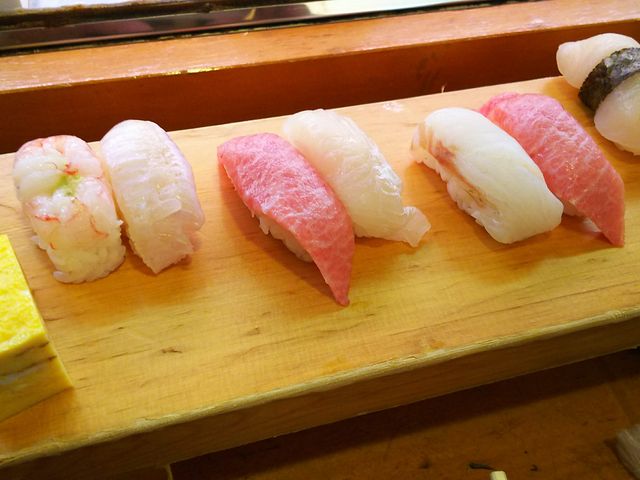 白身多めでオーダーしたお寿司。_すしまる