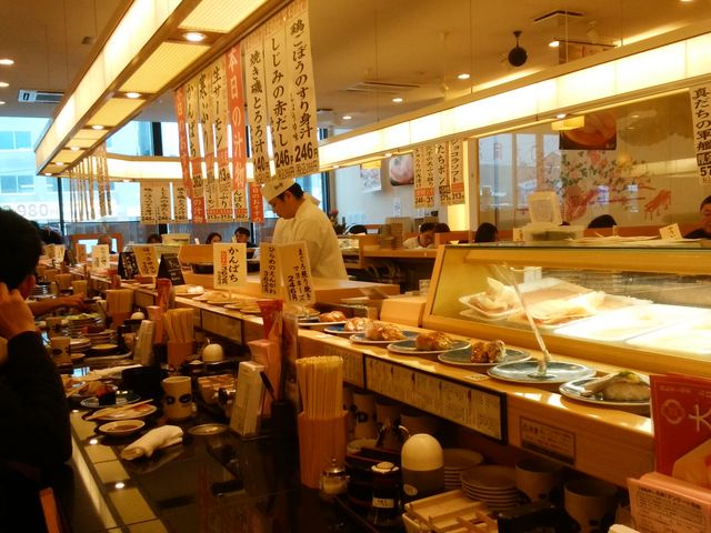 店内は広く、綺麗です。_和楽 小樽店
