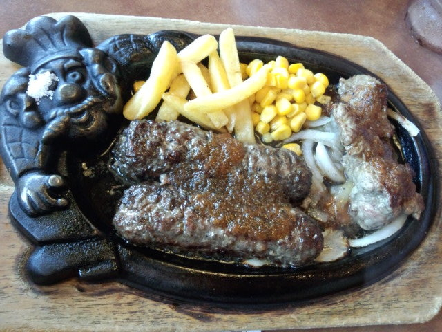 ランチです_ブロンコビリー半田インター店