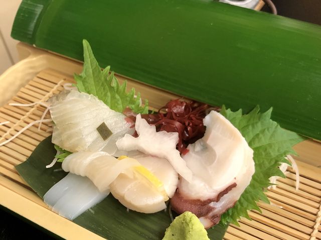 刺身4天盛り、佐渡さんイカソーメンがびま_瀬波