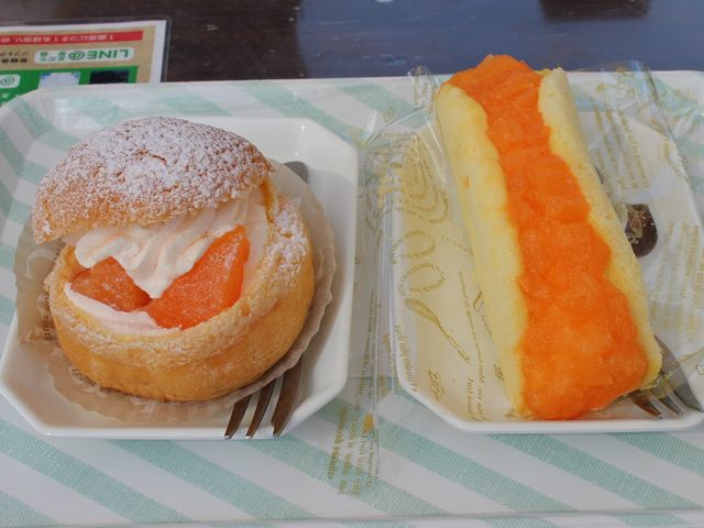 メロンシューとメロンオムレット_とみたメロンハウス