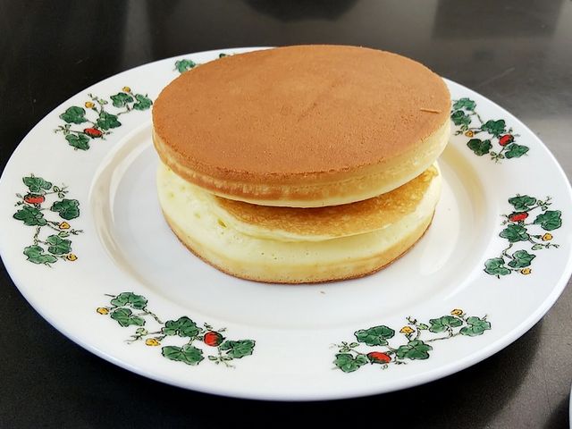 綺麗な焼き目のホットケーキ_六花亭 五稜郭店