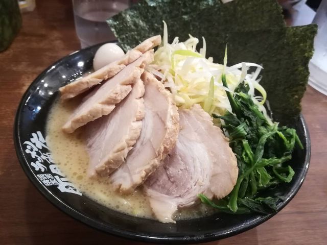 ねぎチャーシュー麺_横濱家系 町田商店マックス