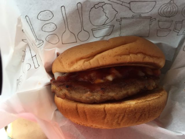 熱々_モスバーガー江坂店