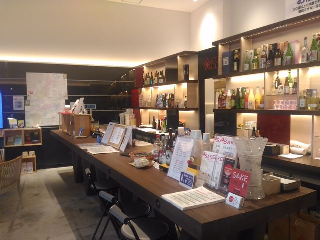 店内の様子_日本の酒情報館