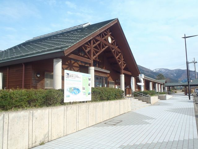 道の駅しらやまさん正面_道の駅 しらやまさん