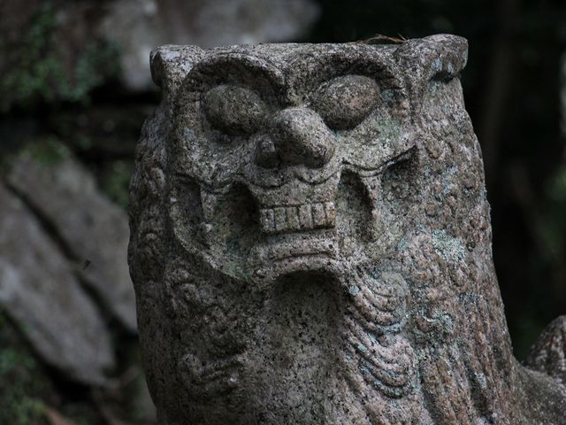 ユニークな表情です。_春日神社