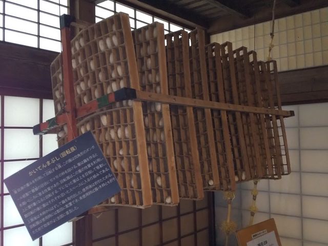 繭の保管。_競進社模範蚕室
