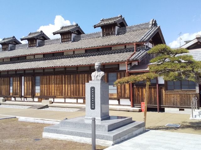 創始者は、先日世界遺産になった群馬県の高山社の五男。
ガイドさんのお話は本当におもしろいです。_競進社模範蚕室
