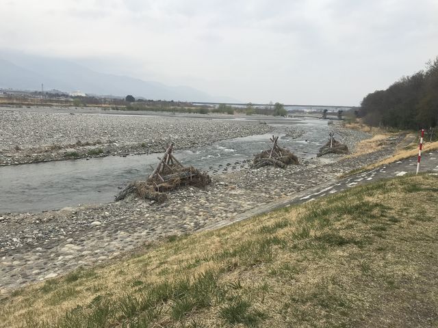 聖牛_信玄堤
