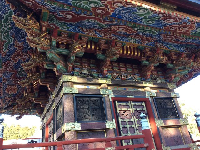 近場でじっくり見てください_成田山新勝寺三重塔