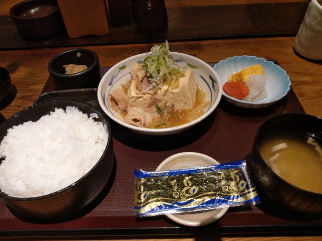 肉豆腐_やえす初藤店