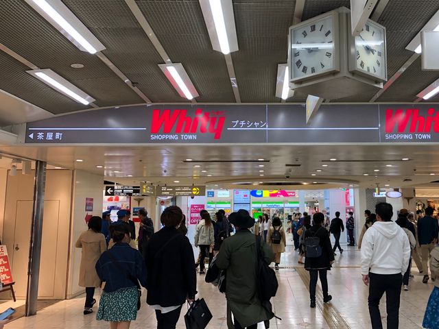 通路も明るくなっています_Whityうめだ