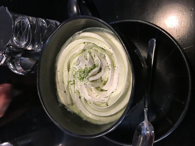 抹茶ラテ_珈琲屋 らんぷ 四軒家店