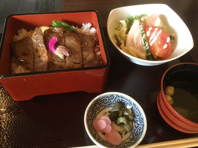 ステーキ重_近江肉せんなり亭 伽羅